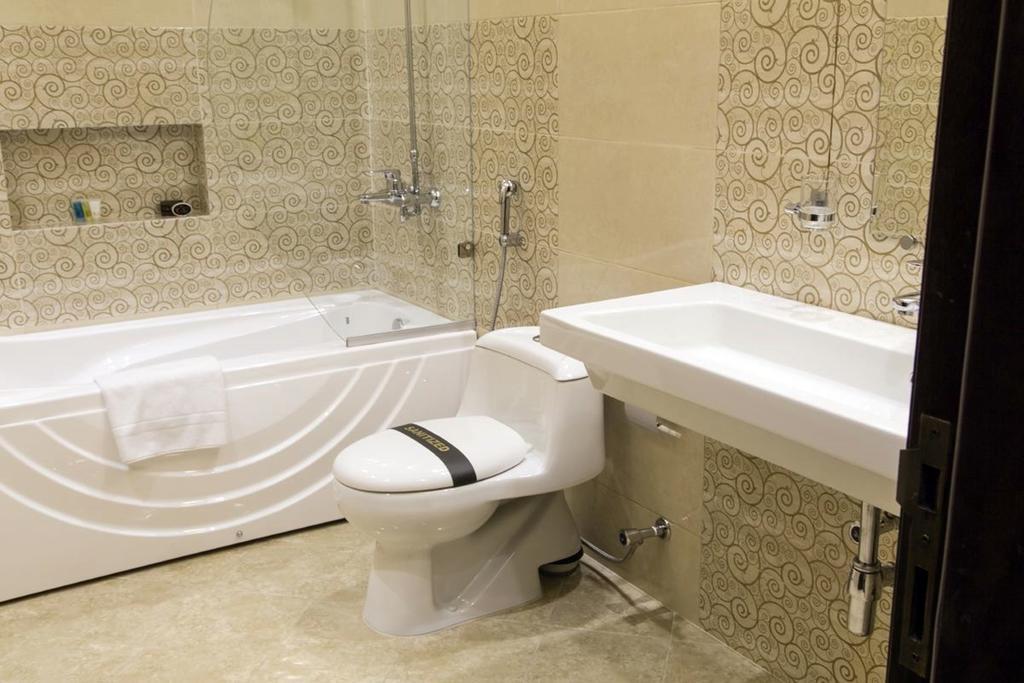 โรยอเต ลักชัวรี Hotel ลาฮอร์ ห้อง รูปภาพ