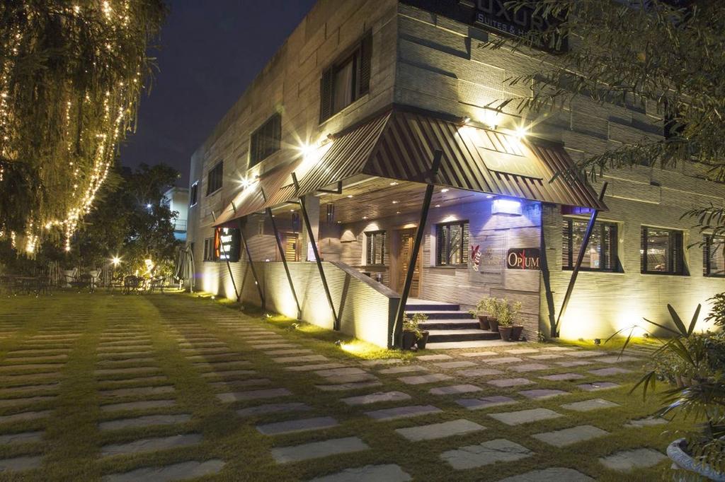 โรยอเต ลักชัวรี Hotel ลาฮอร์ ภายนอก รูปภาพ
